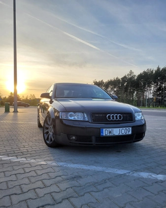 Audi A4 cena 13900 przebieg: 254000, rok produkcji 2001 z Staszów małe 211